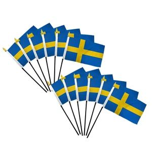 1 docena de mini banderas de campo de mano Suecia de 4x6 pulgadas para desfiles, aulas - Imagen 1 de 2