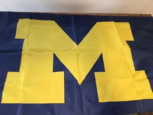 Michigan University flag Michigan Wolverines Football 3x5 banner Q2 - Picture 1 of 2