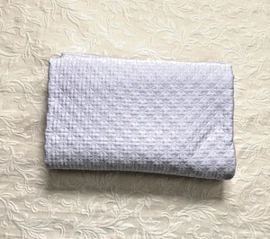 Queen Size Quilted Light Gray Coverlet Bedding Blanket Throw Hotel 84x102 - Picture 1 of 3