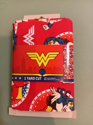 Tela precortada DC Comics Wonder Woman 100 % algodón 1 yarda 36"x44" Foto 1 de 2