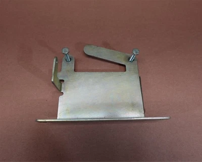 2005-2006 Harley Davidson VRSCSE V-Rod модуль зажигания кронштейн крепления ECM - Изображение 1 из 4