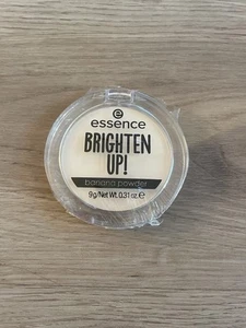 Essence Brighten Up! Mattifying Compact Banana Powder - 9g - Picture 1 of 2