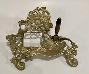 Lovely 1983 Teleflora Brass Victorian Style Cast Metal Inkwell Pen Stand Taiwan - Picture 1 of 7