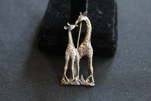 Vintage Sterling Silver Giraffe Brooch Pin - Picture 1 of 8