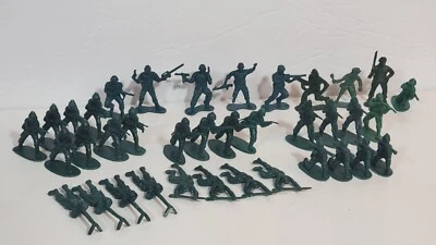 Lote de 37 mini hombres militares de plástico verde de 1,5" a 3" pulgadas Figuras de acción Toy Soldiers Foto 1 de 4