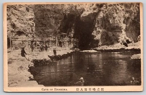 Postal Cueva de Enoshima Japón Iwasakinoe Agencia de Empleo Personas Natación - Imagen 1 de 2