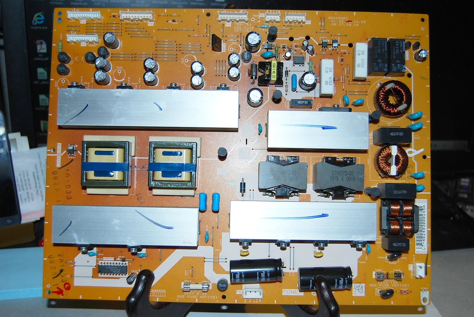 Fuente de alimentación Mitsubishi LT-4624 934C3360 -LIQUIDACIÓN- Foto 1 de 1