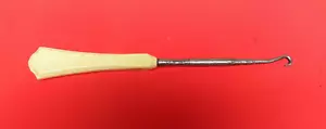 Ivory (Celluloid) Pyralin Du Darry button Hook 7 1/2" - Picture 1 of 5