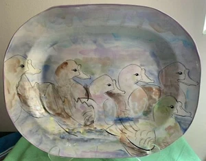 Plato de servir pintado a mano patos pastel de Pascua 16 1/4" de ancho arte firmado - Imagen 1 de 12