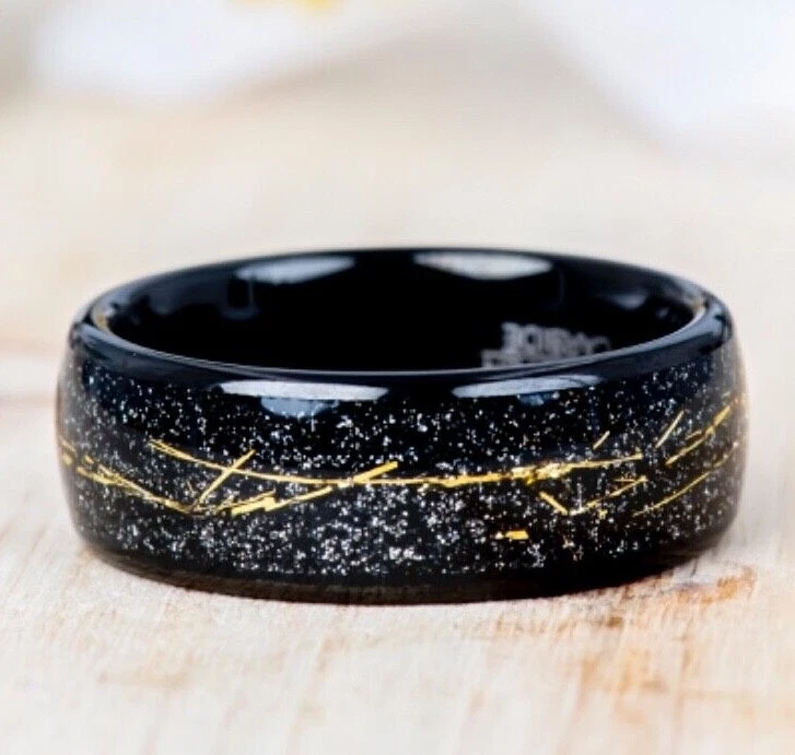 Alianza de boda para hombre con incrustaciones de meteorito amarillo imitación anillo de tungsteno abovedado negro Foto 1 de 4
