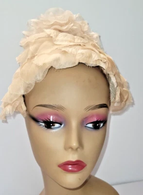 Gorra Clover Lane vintage marfil para mujer diseño único iglesia muy recatada Foto 1 de 4