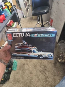 AMT/ERTL 6017 Ghostbusters II Ecto 1A Car Model Kit 1/25 SEALED - Picture 1 of 9