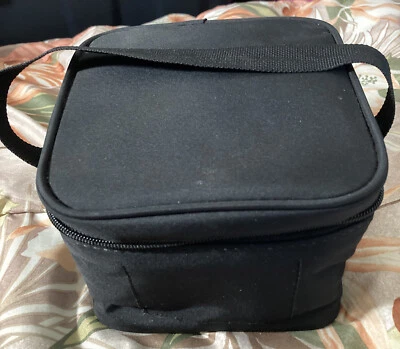 Bolsa aislante de viaje Medela 4 botellas enfriador con paquete de congelador azul Foto 1 de 4