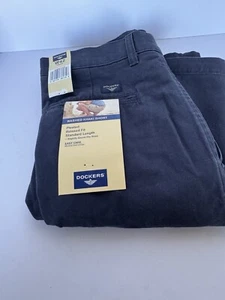 PANTALONES CORTOS DOCKERS HOMBRE AZUL MARINO TALLA 42, PLISADOS, AJUSTE RELAJADO, LONGITUD ESTÁNDAR 9", ¡BONITOS! - Imagen 1 de 10