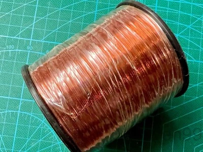 Alambre imán de cobre esmaltado 30 AWG MW35-C HY, 200C, 1 kg, carrete de 2220 m (7281 pies) Foto 1 de 4
