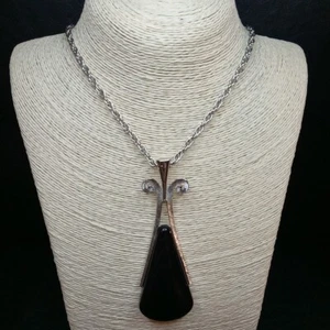 Vintage AVON Chain Necklace Large Black Teardrop Lucite Pendant. 15.184 - Picture 1 of 7