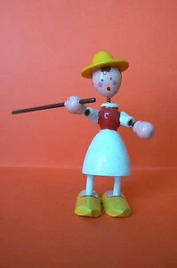 Le Circo O Otro Muy Bonita Figura de Madera Articulado Con Plumas - Imagen 1 de 6