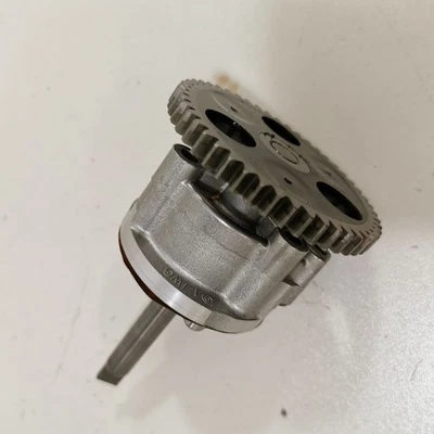 Bomba de aceite Yamaha YZF 600 R Thundercat 4TV EZ:96 C3568 - Imagen 1 de 2