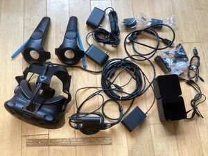 VR Vive HTC Virtual Reality System Partially Tested Controllers Base Stations - Picture 1 of 16