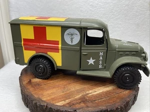 RARE Tristar 1982 M.A.S.H. 4077 Medical Unit Ambulance ARMY USA READ MASH TRUCK - Picture 1 of 7