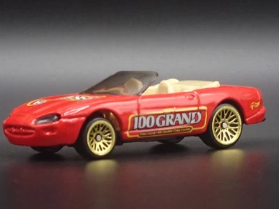 Modello Auto Diecast In Scala 1/64 JAGUAR XK8 Cabriolet 100 GRAND 1996-2006 - Immagine 1 di 4