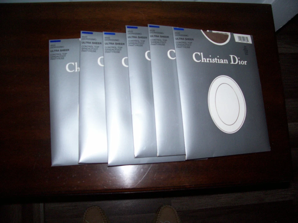 CALÇA CHRISTIAN DIOR L'ALLURE ORQUÍDEA PRETA TAMANHO 2 #4479 CONTROLTOP - Imagem 1 de 1