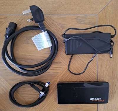 Amazon Basics 7 Port USB 3.0 Hub With Power Supply and cable - Image 1 of 3