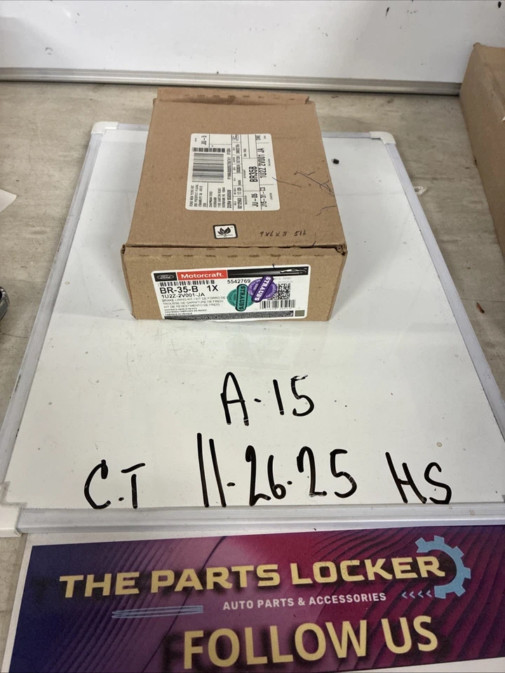 Juego de pastillas de freno de disco delanteras Ford Taurus BR-35-B 2001-2007 moldeadas integrales orgánicas Foto 1 de 4