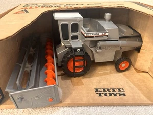 Vintage Original 1/32 Ertl Gleaner L3 Toy Combine In Box Allis Chalmers Tractor - Picture 1 of 8