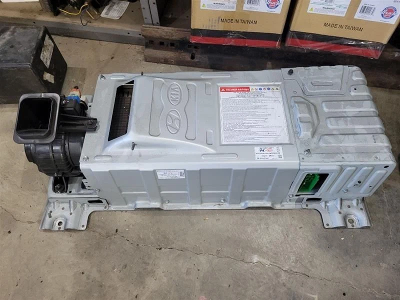2011-2015 Hyundai Sonata Kia Optima Hybrid Battery Pack  375114R000 OEM - Image 1 of 1