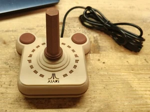 JOYSTICK STILE ATARI DUAL FIRE COMPATIBILE PER COMMODORE C64, AMIGA 500, ATARI - Foto 1 di 6