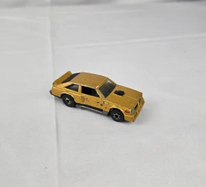 Vintage 1978 Hot Wheels Oldsmobile FLAT OUT 442 Stocker Race Car Gold Blackwalls - Picture 1 of 10