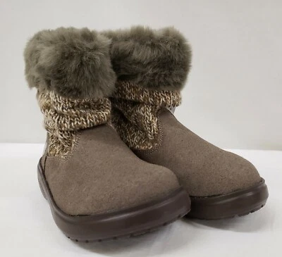 Crocs Boots Womens 4 5 (Kids 2 3) Brown Black White Cozy Crocs Fur Snow Winter - Image 1 of 4