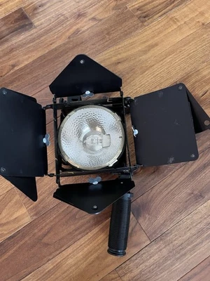 LOWEL OMNI Professional ligth - Image 1 of 3