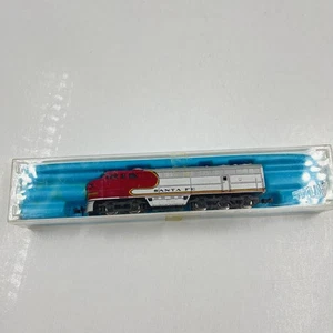 Atlas N-Scale Santa Fe FM - C Liner AT & SF #2122 Diesel Locomotive - Picture 1 of 11