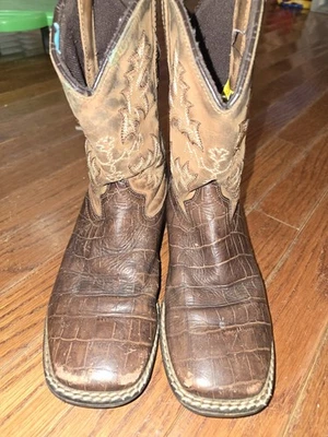 Botas Dan Post DCP2973 infantil tamanho 1,5 biqueira quadrada - Imagem 1 de 4