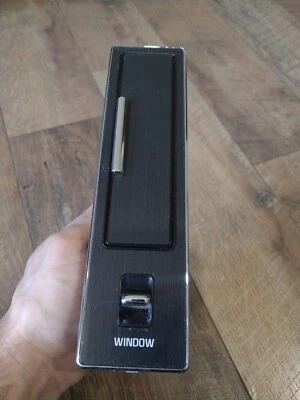 93 1994 95 96 CADILLAC FLEETWOOD BROUGHAM RWD RH REAR DOOR WINDOW SWITCH ASHTRAY - Image 1 of 4