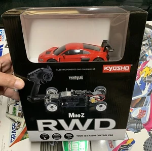 Kyosho Mini Z tracción trasera rojo Audi R8 MR-03 descontinuado caja abierta - Imagen 1 de 13