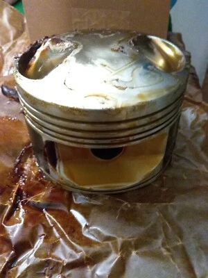 Pistón Curtiss Wright #147986 Foto 1 de 4