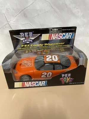 Диспенсер конфет Nascar Racing No20 Call PEZ оранжевый игрушечный автомобиль Тони Стюарта - Изображение 1 из 4