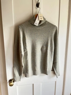BNWT Uniqlo Mens SIZE SMALL 100% premium Lambswool Turtleneck Jumper RRP £35