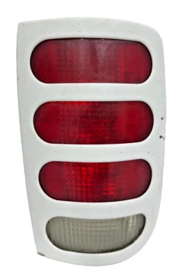 Conjunto de luz trasera derecha Chevrolet Blazer S10/Jimmy S15 1995-2005 16518500 Foto 1 de 4