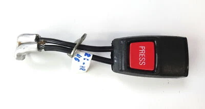 VOLVO 262 C Coupe Bertone 1244325 hebilla cinturón seguridad trasero Foto 1 de 2