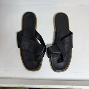 Vince Camuto Women’s Signature Sandals Slides Leather Italy Black 8 - Picture 1 of 5