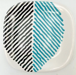 Room Essentials Melamine Dinner Plates Leaf Design - Picture 1 of 2