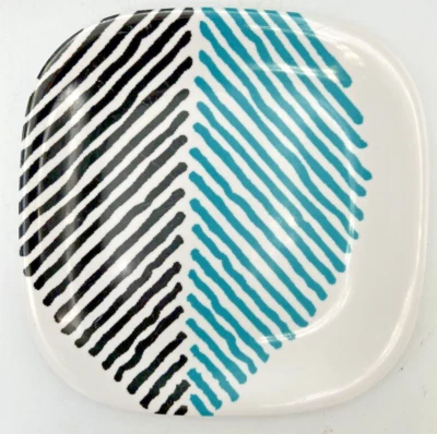 Room Essentials Melamine Dinner Plates Leaf Design - Image 1 of 2