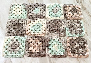 12er Set handgefertigte klassische 5" gehäkelte Granny Squares Acryl Ich liebe dieses Garn - Bild 1 von 7