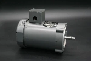 One (1) Baldor VM3545 Electric Motor 34A63-282 3PH 1HP 230/460V 3450rpm 60hz NEW - Picture 1 of 11