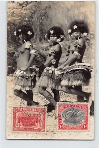 Papua New Guinea - ETHNIC NUDE - Native girls dancing - REAL PHOTO - Publ. Gibso - Picture 1 of 2