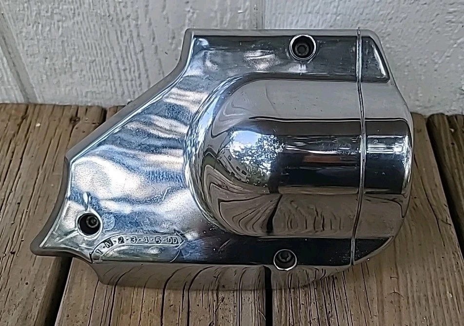 1986-1987 HONDA SHADOW 700 VT700C ЛЕВАЯ ЗВЕЗДОЧКА ДВИГАТЕЛЯ крышка карданного вала с болтами - Изображение 1 из 4